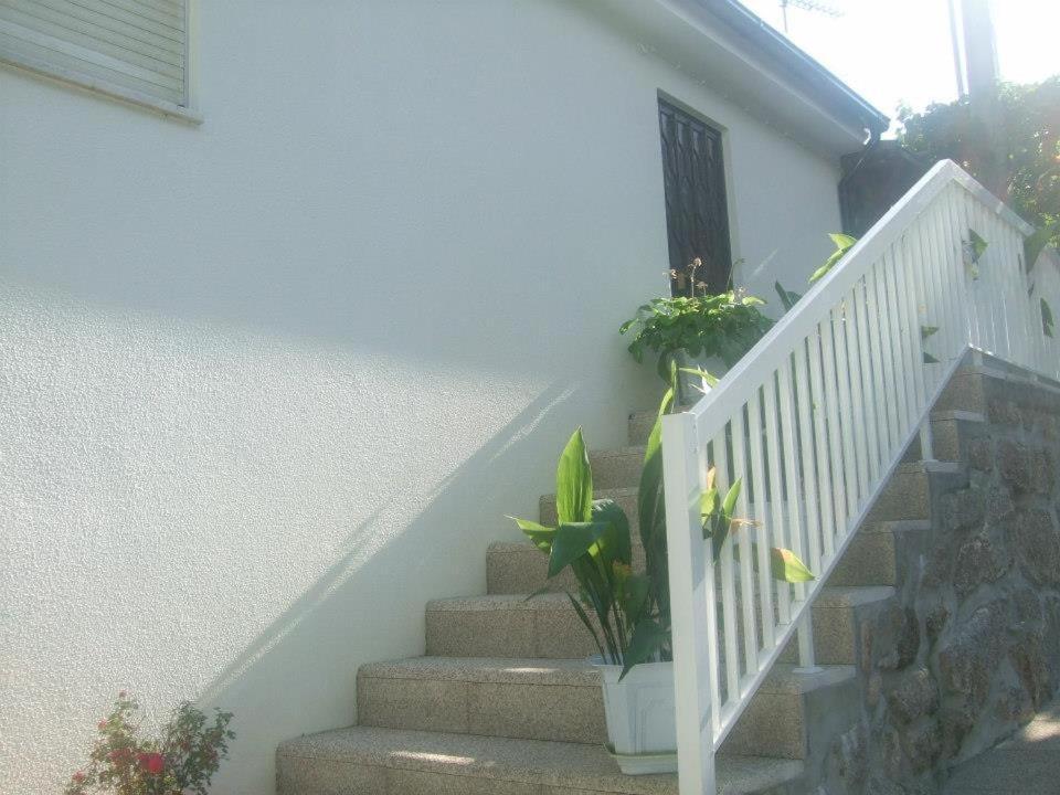 הוילה פארדס Casa Moinhos Do Rio מראה חיצוני תמונה